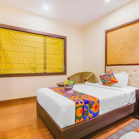 כלכותה Fabhotel Golpark מראה חיצוני תמונה